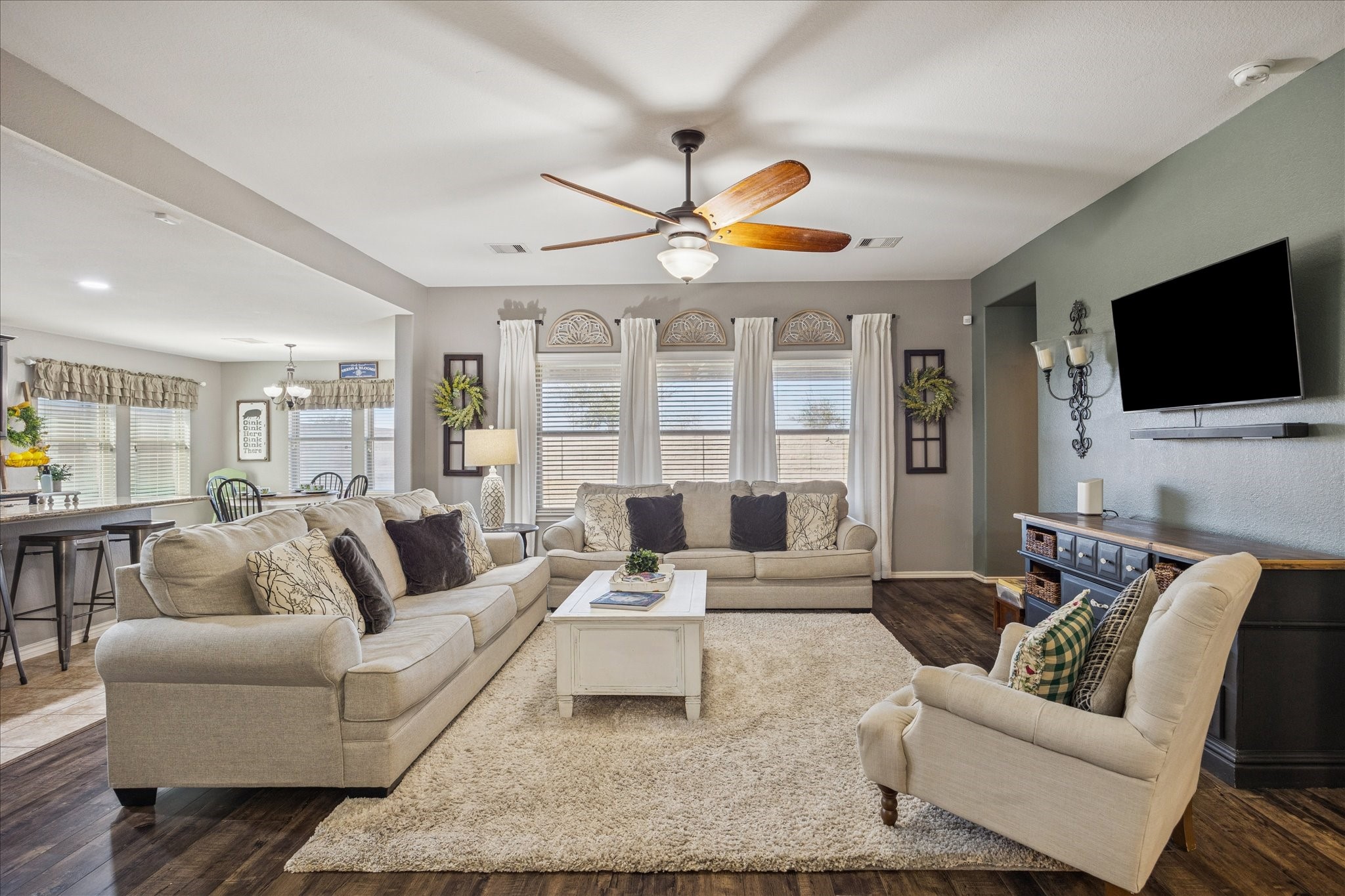 9710 Golden Cypress Drive Rosharon, TX 77583 - Photo 3 of 32