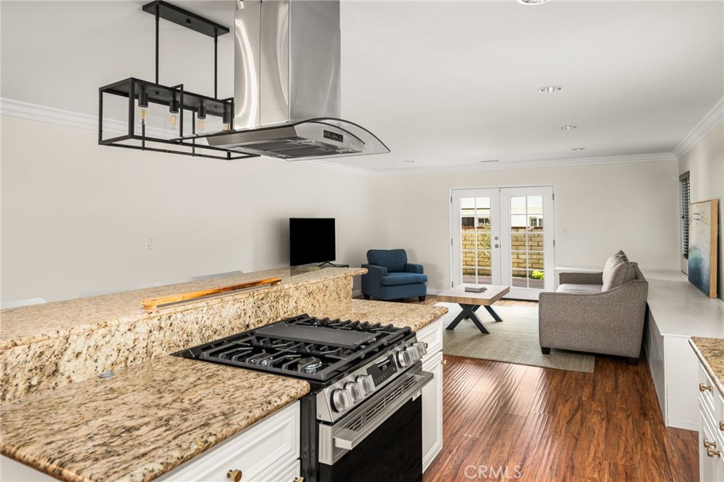 2152 North Greenbrier Road Long Beach, CA 90815 - Photo 16 of 49 Gallery Image 16