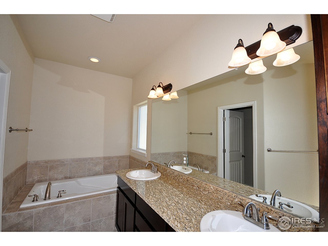 2286 Trestle Road Fort Collins, CO 80525 - Photo 10 of 24 Gallery Image 10