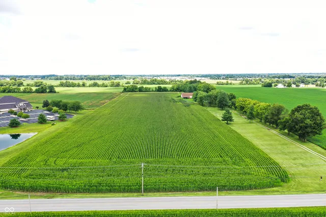 $350,000 | 600 West Street, Whiteland, IN 46184