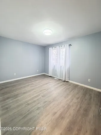 a bed room with a bed