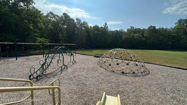 $1,890 | 3314 Windermere Drive, Bushkill, PA 18324