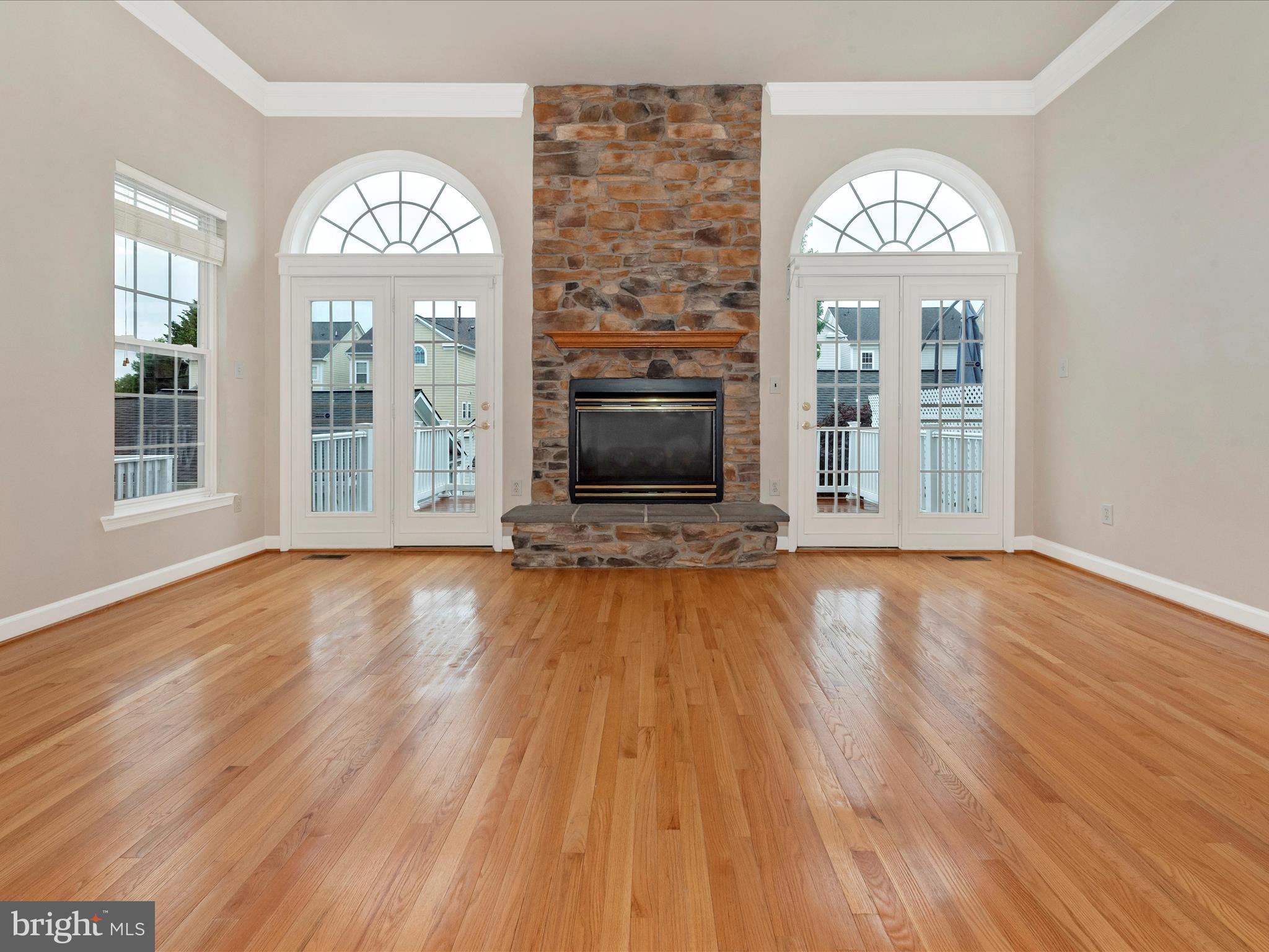 8812 Lew Wallace Road Frederick, MD 21704 - Photo 6 of 56 Living Room