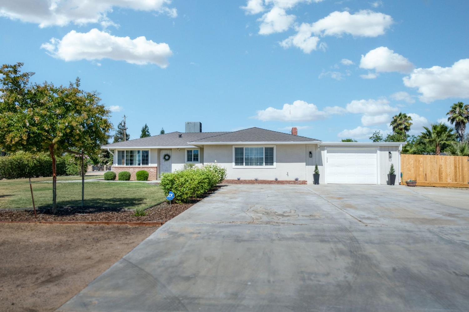18014 Daley Road Madera, CA 93638 - Photo 5 of 56