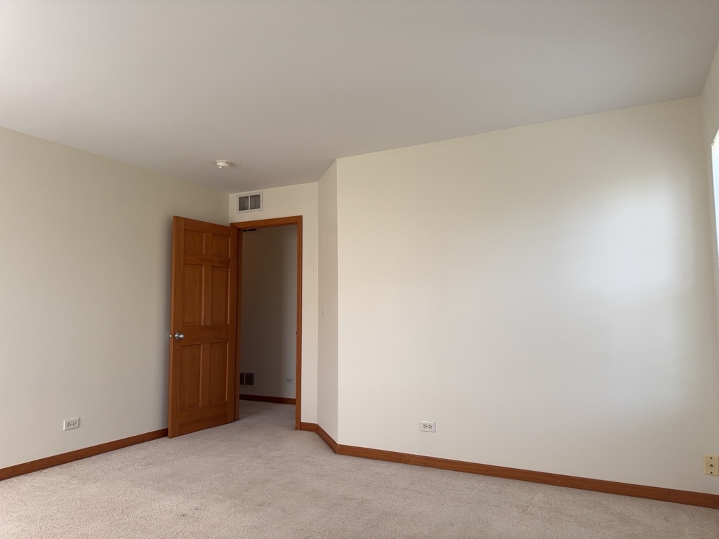 2216 Evergreen Circle, Unit 2216 McHenry, IL 60050 - Photo 21 of 28