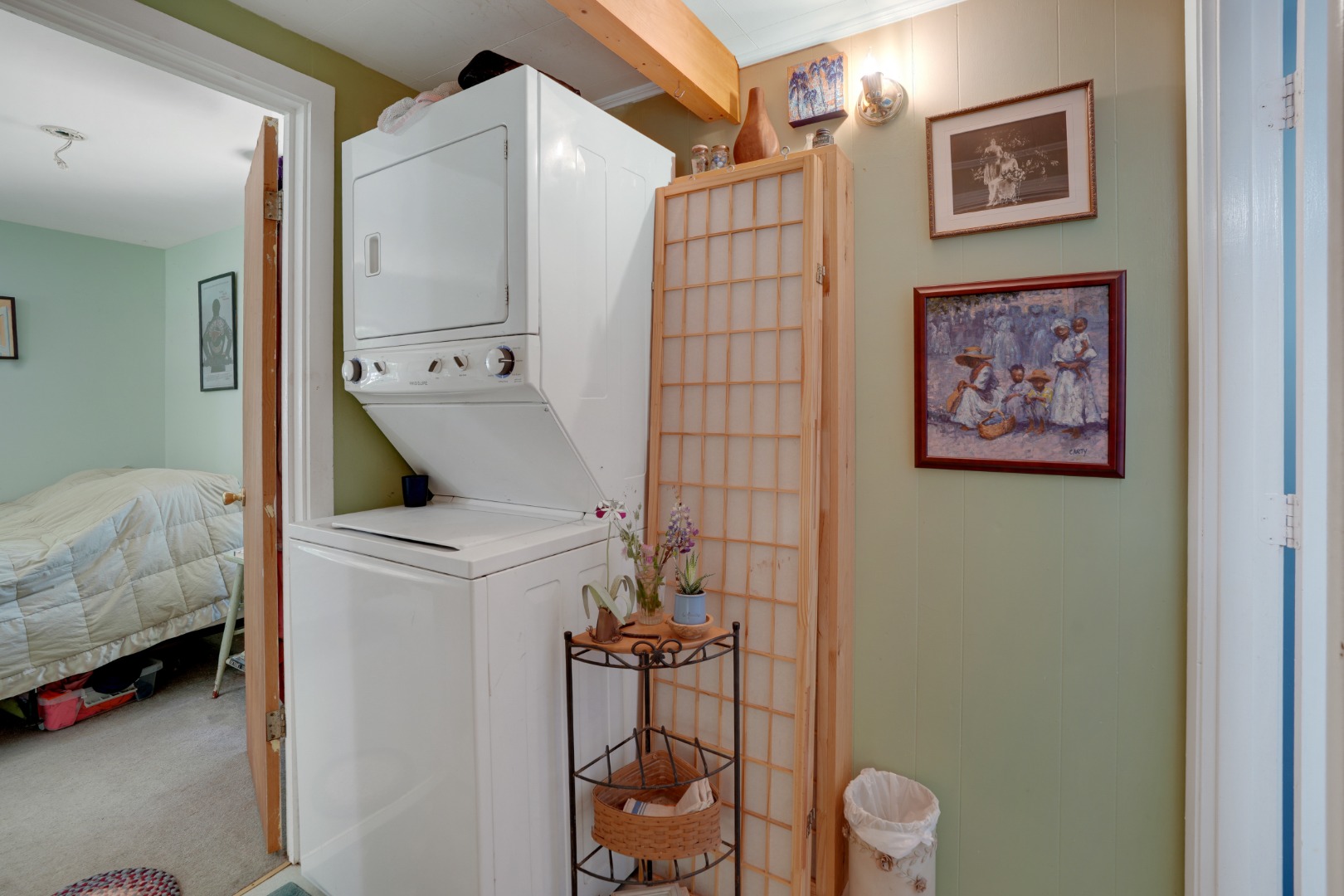 21 Clay Pit Road Edgartown, MA 02539 - Photo 15 of 20 a utility room with dryer and washer