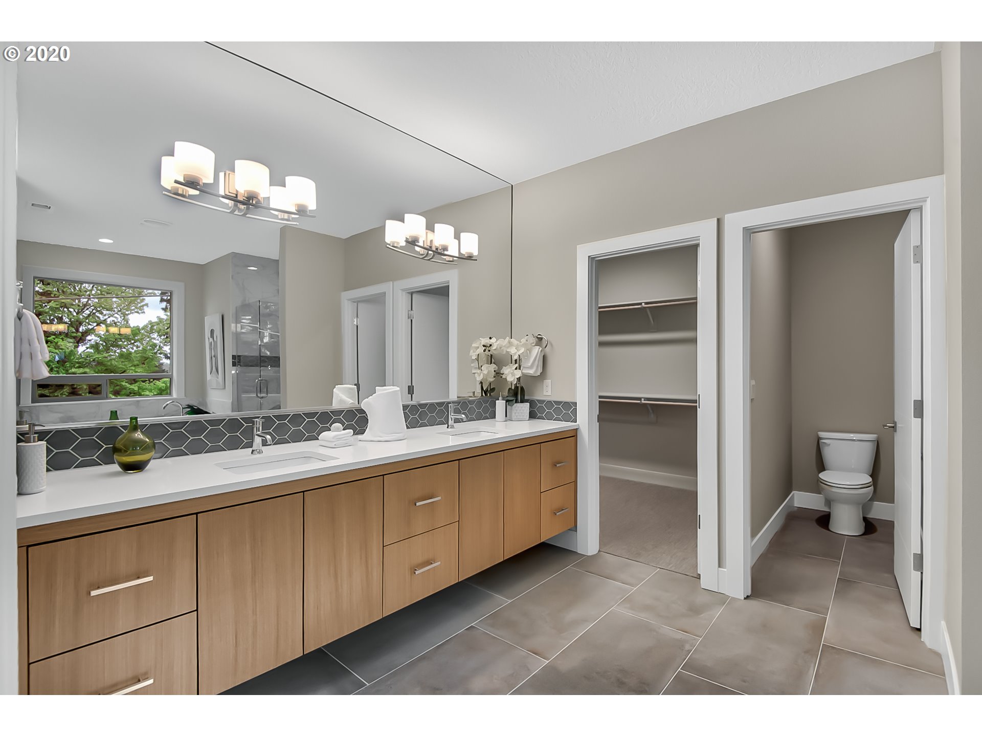 6351 Burma Road Lake Oswego, OR 97035 - Photo 18 of 28 Gallery Image 18