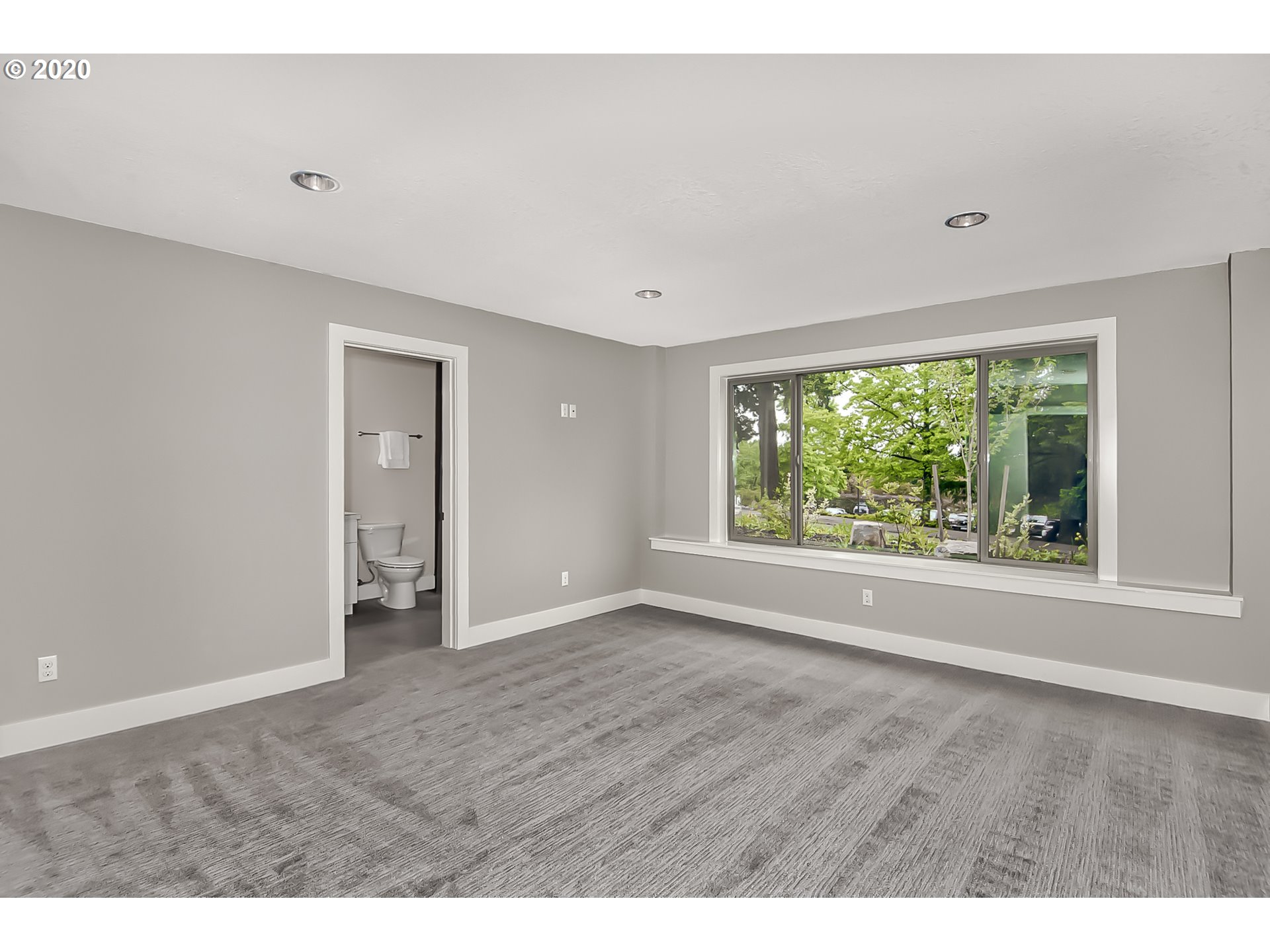 6351 Burma Road Lake Oswego, OR 97035 - Photo 24 of 28 Gallery Image 24