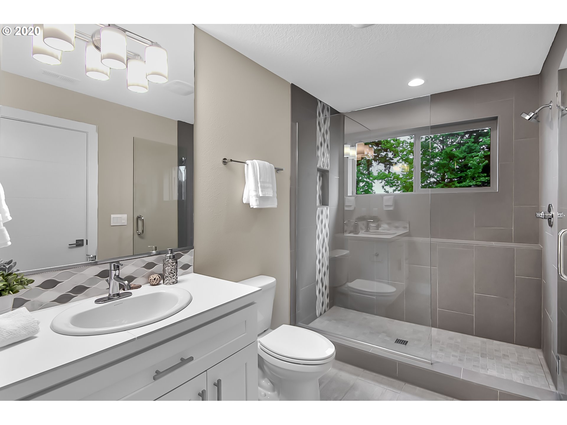 6351 Burma Road Lake Oswego, OR 97035 - Photo 25 of 28 Gallery Image 25