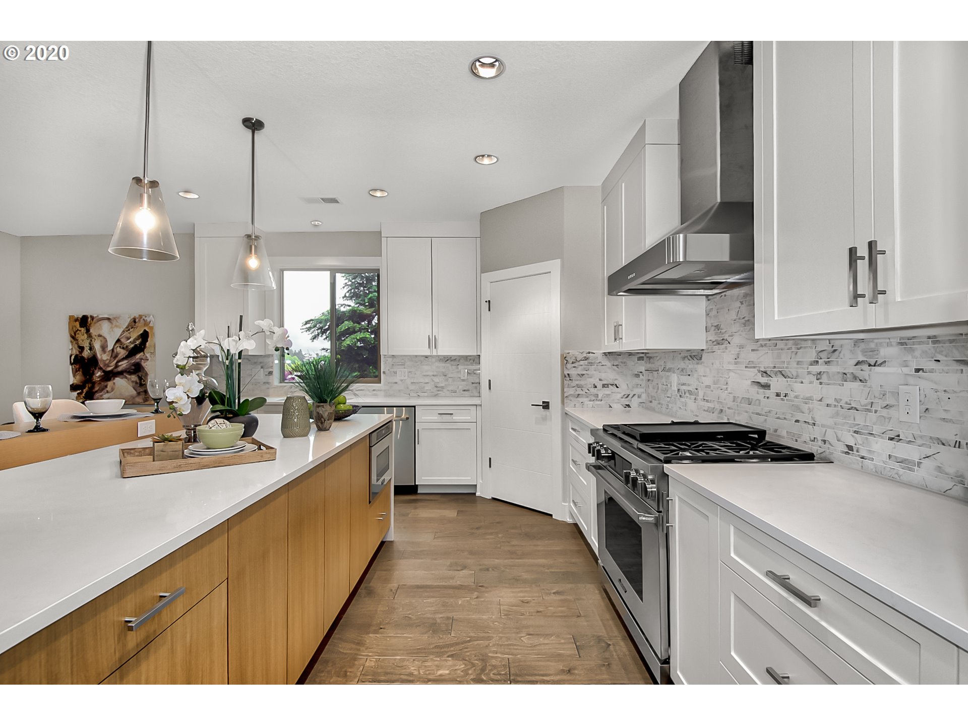 6351 Burma Road Lake Oswego, OR 97035 - Photo 6 of 28 Gallery Image 6