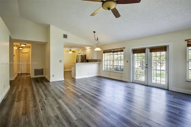 $619,000 | 8800 Lake Park Circle North, Davie, FL 33328