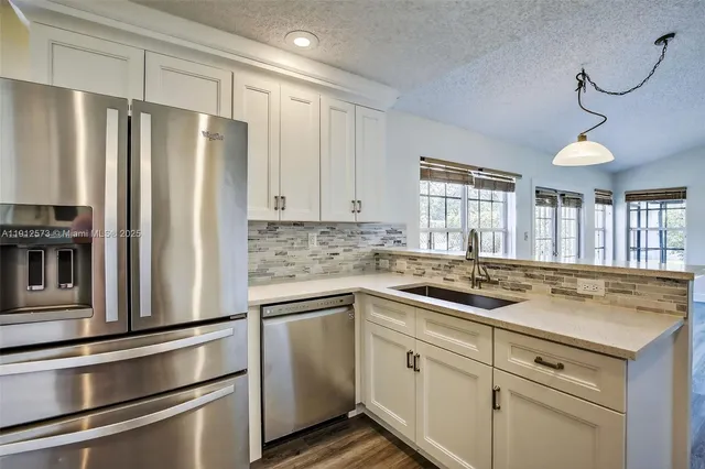 $619,000 | 8800 Lake Park Circle North, Davie, FL 33328