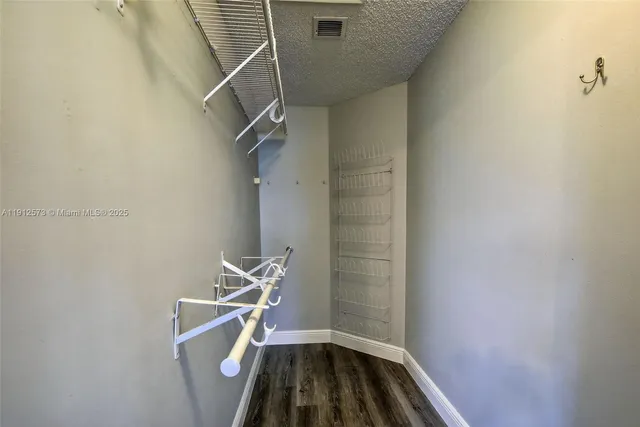 $619,000 | 8800 Lake Park Circle North, Davie, FL 33328