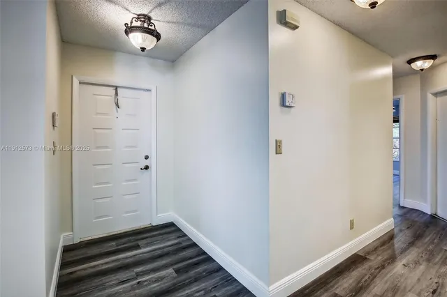 $619,000 | 8800 Lake Park Circle North, Davie, FL 33328