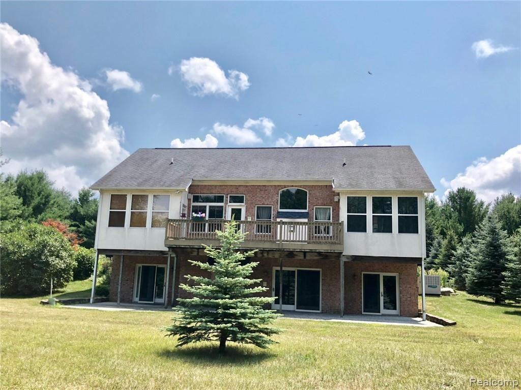 4723 Hasslick Road North Branch, MI 48461 - Photo 8 of 83 IMG_0569.jpg