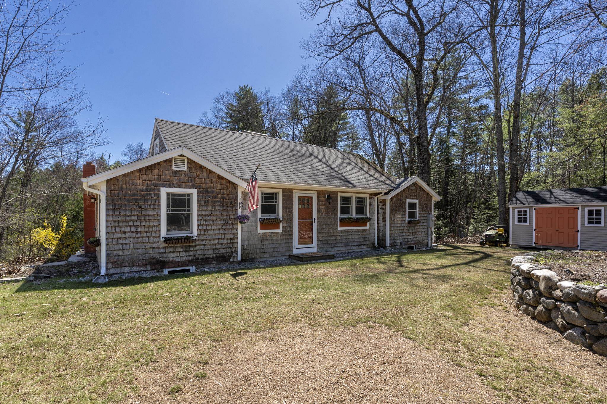 8 Tarbell Road Peterborough, NH 03458 - Photo 5 of 41