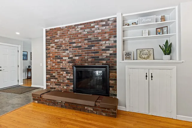 $490,000 | 50 Country Club Road, Manchester, ME 04351