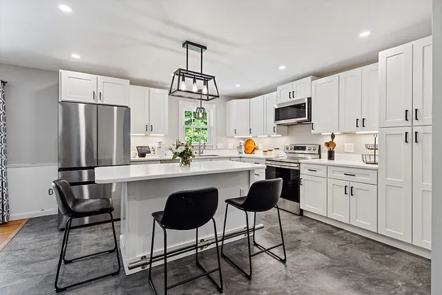 $490,000 | 50 Country Club Road, Manchester, ME 04351