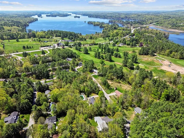 $490,000 | 50 Country Club Road, Manchester, ME 04351