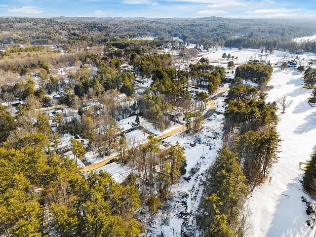 $490,000 | 50 Country Club Road, Manchester, ME 04351