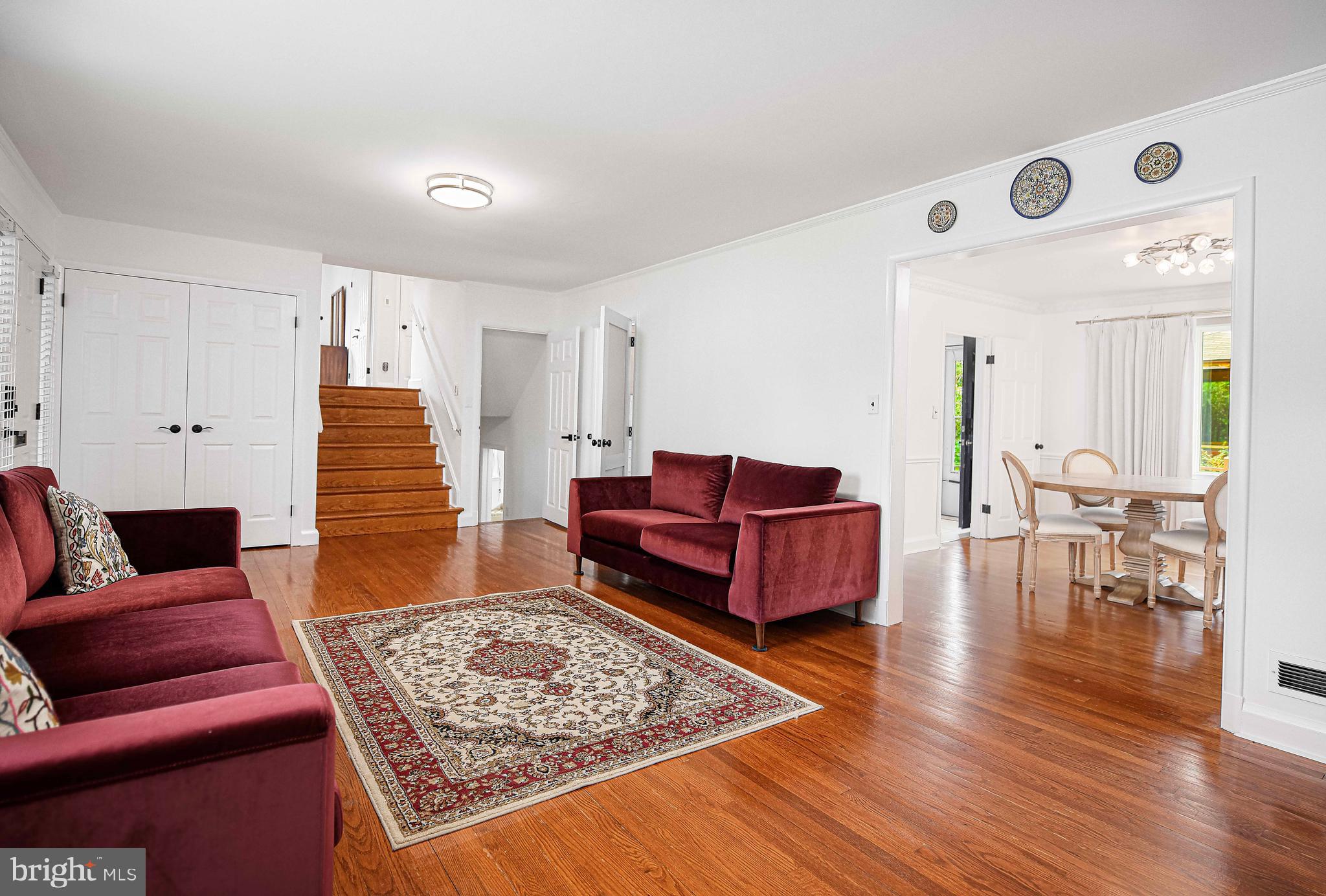 448 Range Road Baltimore, MD 21204 - Photo 9 of 42 Living/Dining Rooms