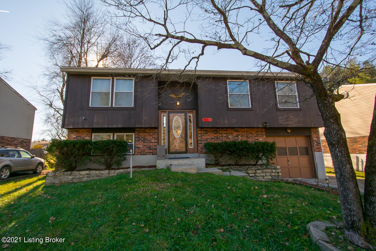 9524 Fairground Road Louisville, KY 40291 - Photo 1 of 45 Front of Home