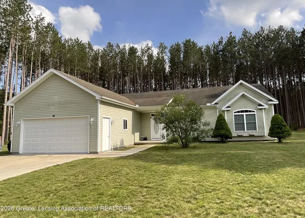 $299,000 | 6827 Curtis Road, Hale, MI 48739