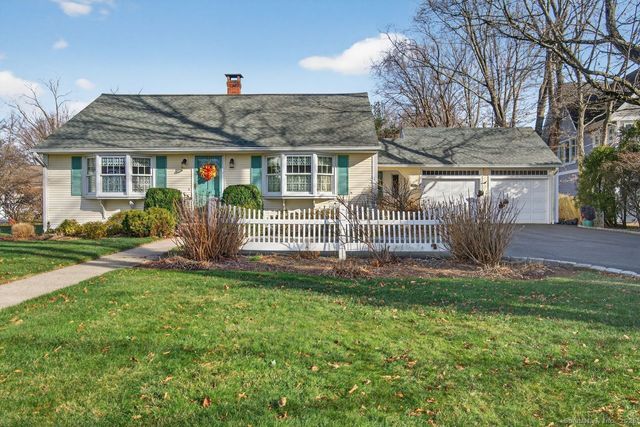 $730,000 | 141 State Street, Guilford, CT 06437