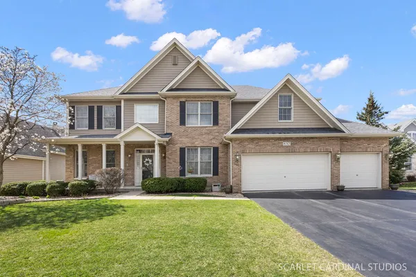 $800,000 | 832 Deering Court, West Chicago, IL 60185