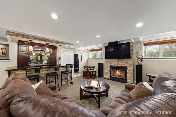 $800,000 | 832 Deering Court, West Chicago, IL 60185