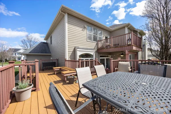 $800,000 | 832 Deering Court, West Chicago, IL 60185