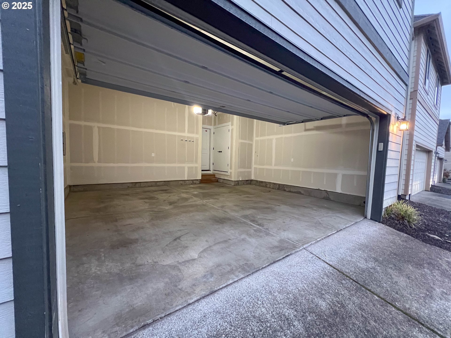 386 Southwest 203rd Terrace Beaverton, OR 97006 - Photo 22 of 24 a view of empty room