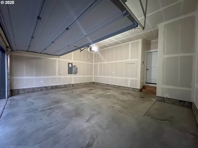 $514,000 | 386 Southwest 203rd Terrace, Beaverton, OR 97006