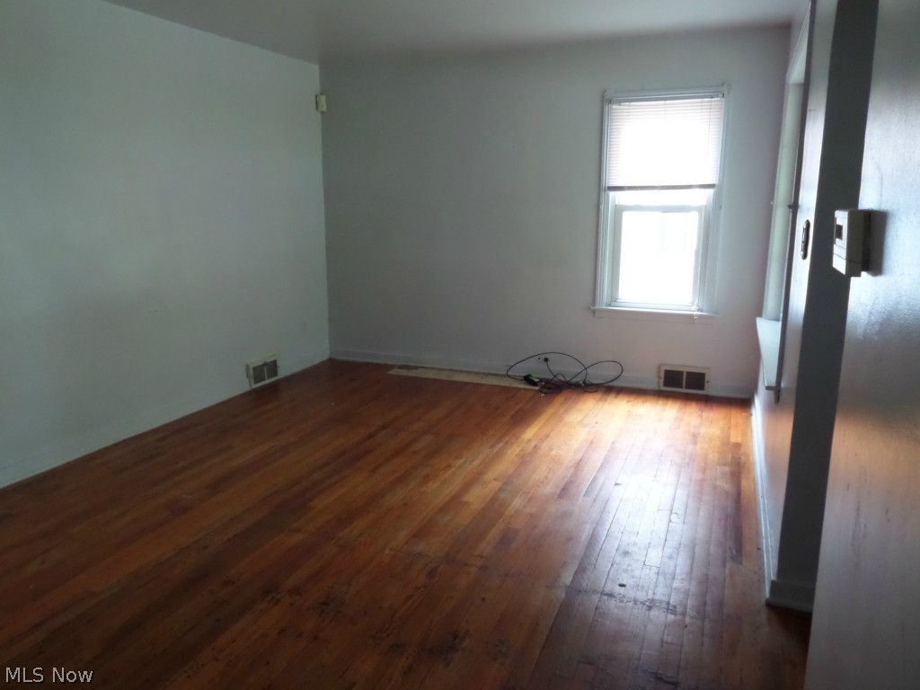 3548 Dover Road Youngstown, OH 44511 - Photo 9 of 22 Gallery Image 9