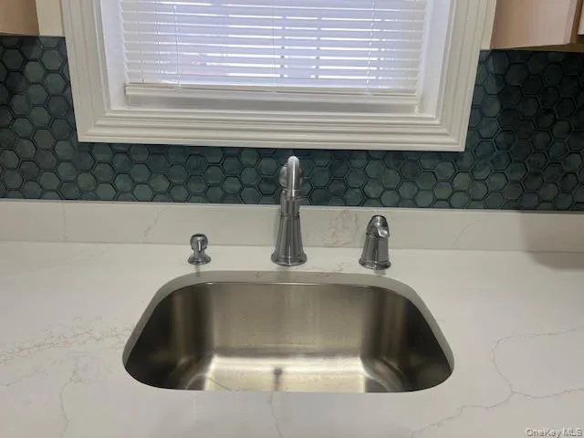 a close view of sink and tap