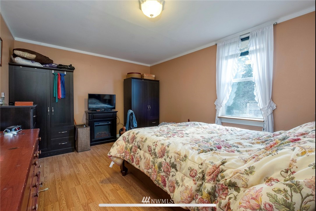 5030 Southeast Hovgaard Road Olalla, WA 98359 - Photo 15 of 16 Gallery Image 15