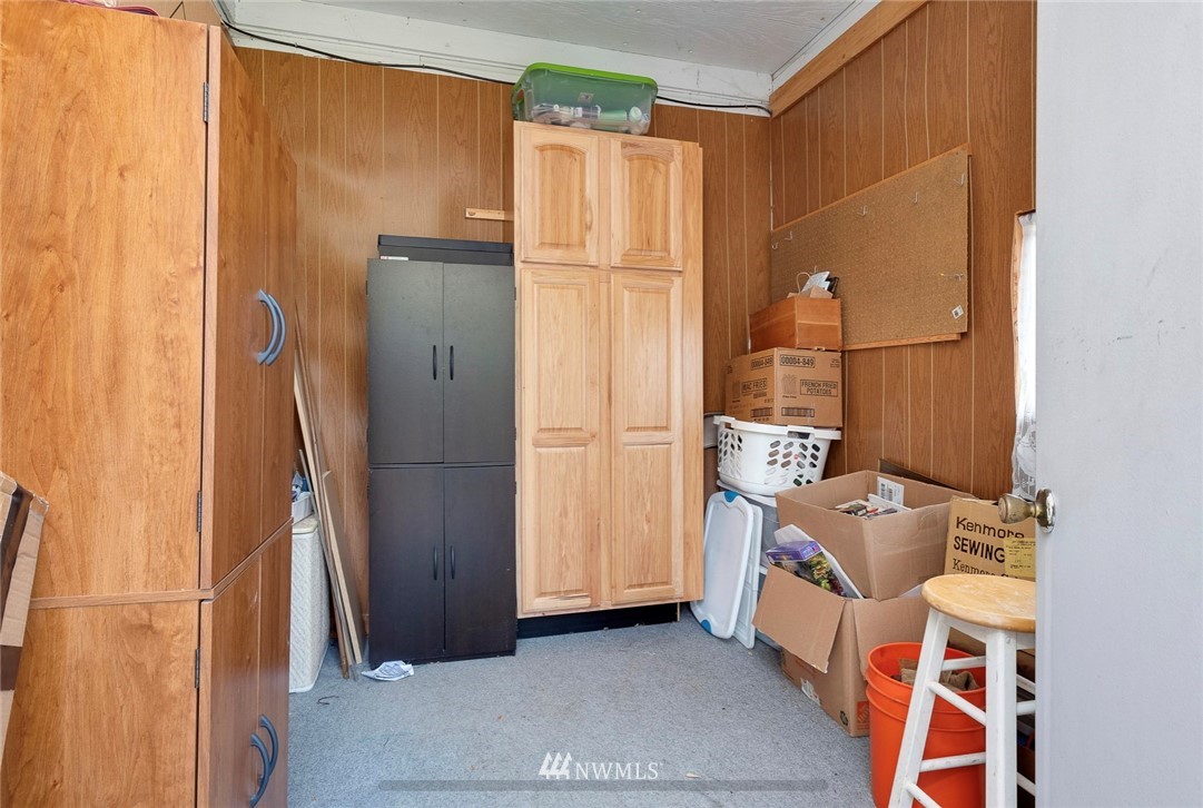 5030 Southeast Hovgaard Road Olalla, WA 98359 - Photo 10 of 16 Gallery Image 10
