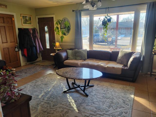 164 North Schmidt Road Bolingbrook, IL 60440 - Photo 4 of 18 Gallery Image 4