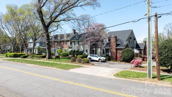 $214,500 | 247 5th Avenue Northeast, Unit 8, Hickory, NC 28601