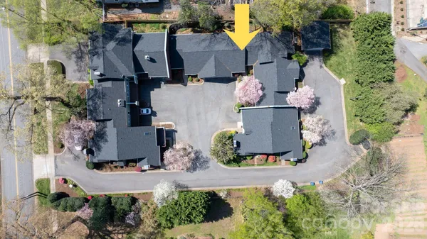 $214,500 | 247 5th Avenue Northeast, Unit 8, Hickory, NC 28601