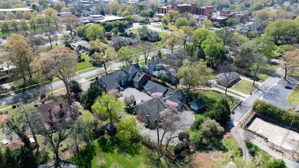 $214,500 | 247 5th Avenue Northeast, Unit 8, Hickory, NC 28601