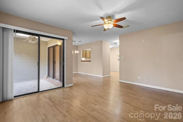 $214,500 | 247 5th Avenue Northeast, Unit 8, Hickory, NC 28601