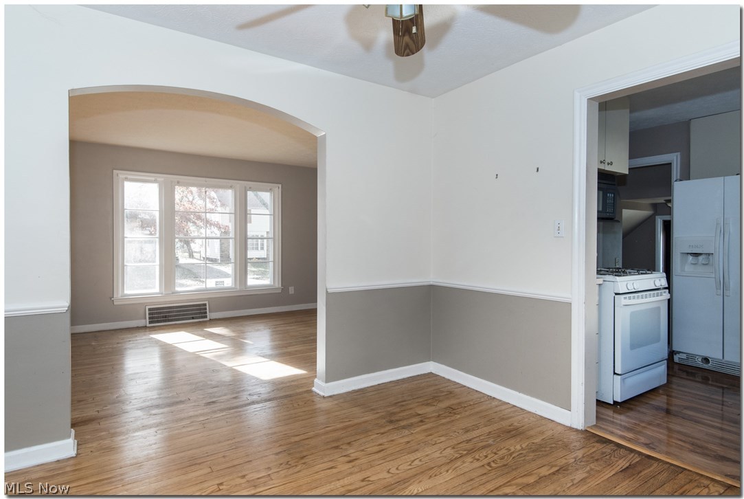 4037 Bushnell Road University Heights, OH 44121 - Photo 8 of 28