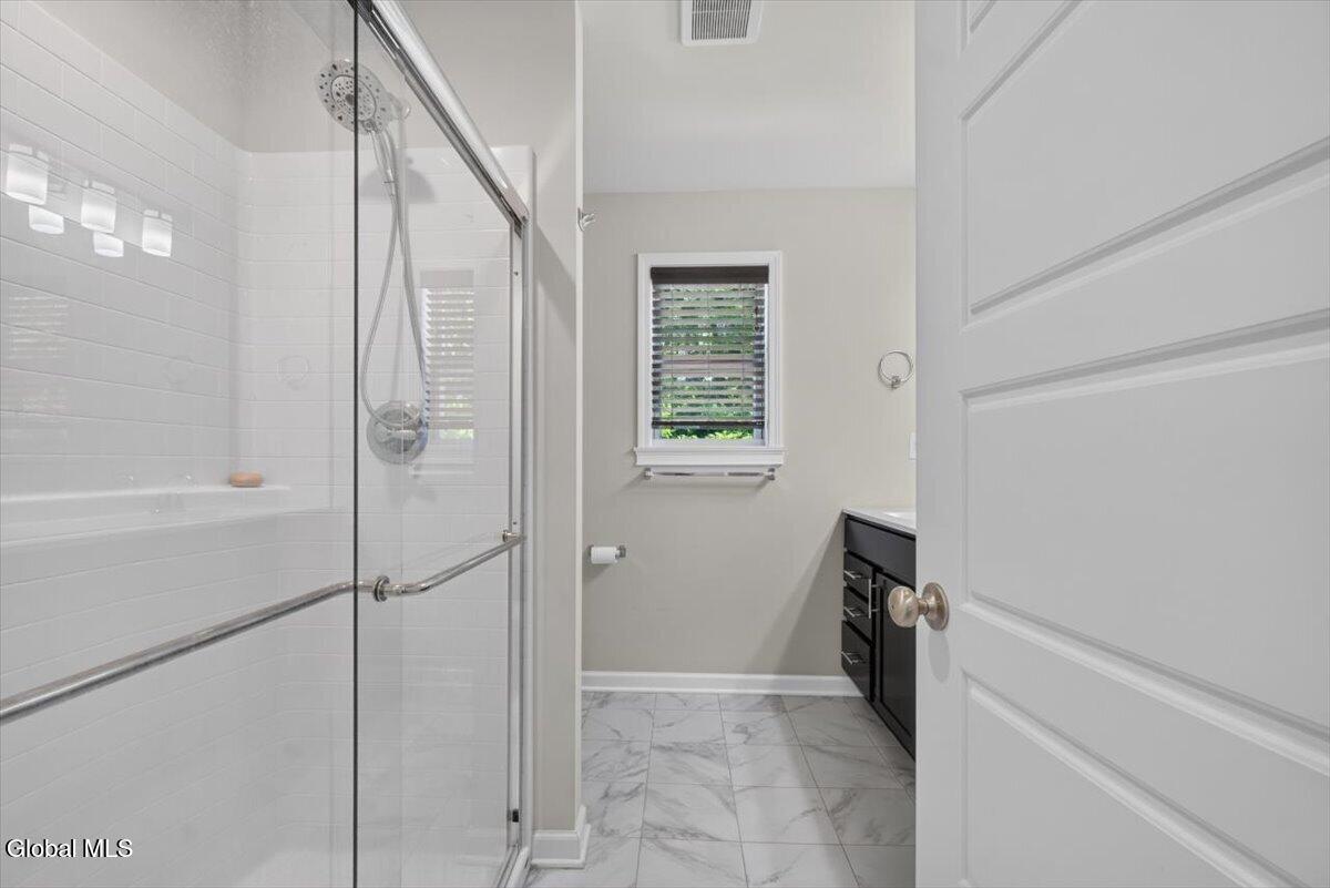 38 Wyatts Circle Rensselaer, NY 12144 - Photo 27 of 49 29-DSC04821