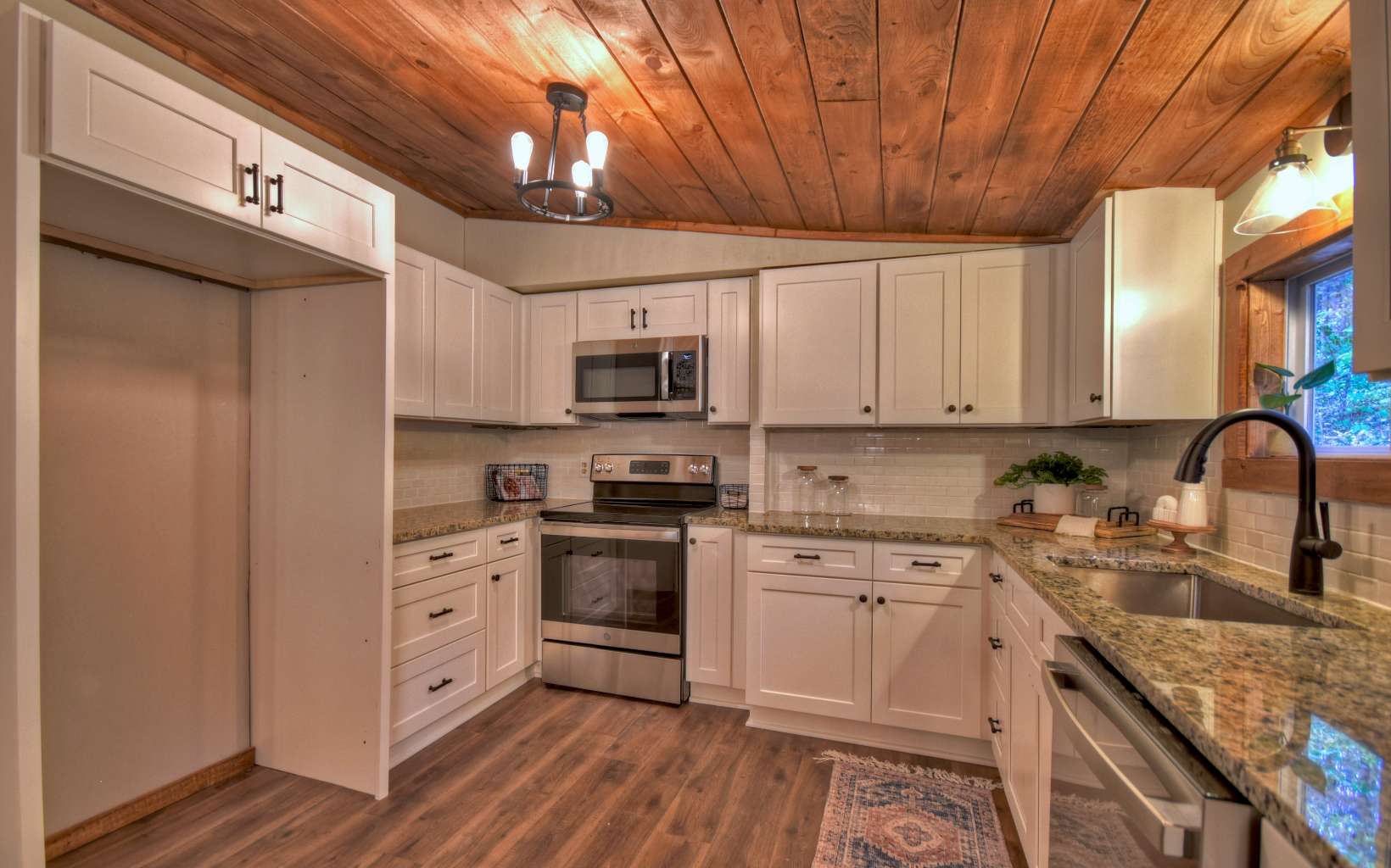 831 Damascus Circle Blue Ridge, GA 30513 - Photo 5 of 22 Additional View