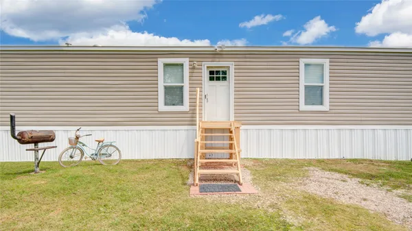 $149,900 | 5366 West Belt Drive, Brazoria, TX 77422