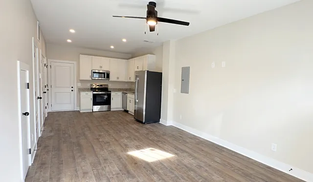 $1,595 | 305 Pollard Road, Unit B, Clarksville, TN 37042