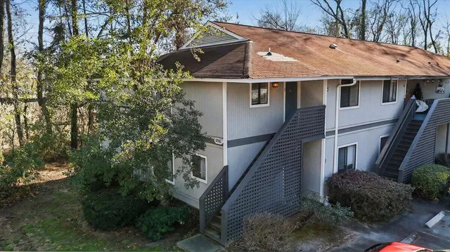 $215,000 | 2741 Jobee Drive, Unit 105, Charleston, SC 29414