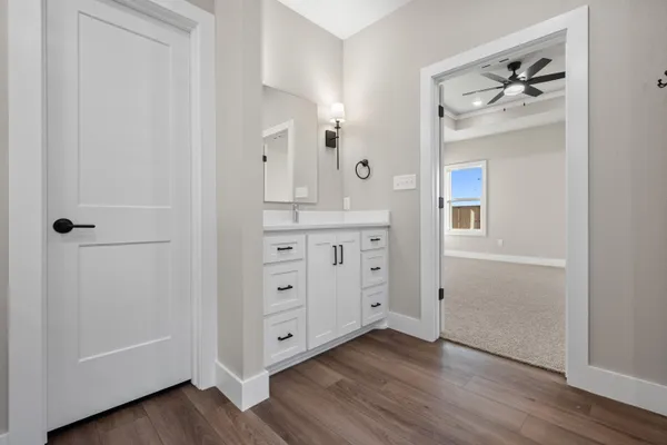 a view of an empty walk in closet