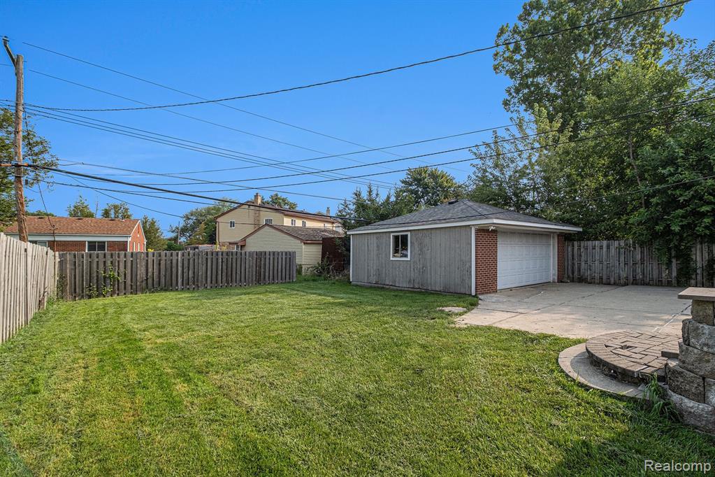26842 Ford Road Dearborn Heights, MI 48127 - Photo 34 of 36